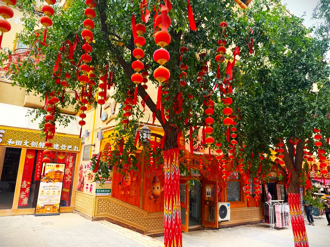 XINJIANG CHINA - IMAGE: TSWELOPELE MAKOE AT GSMN